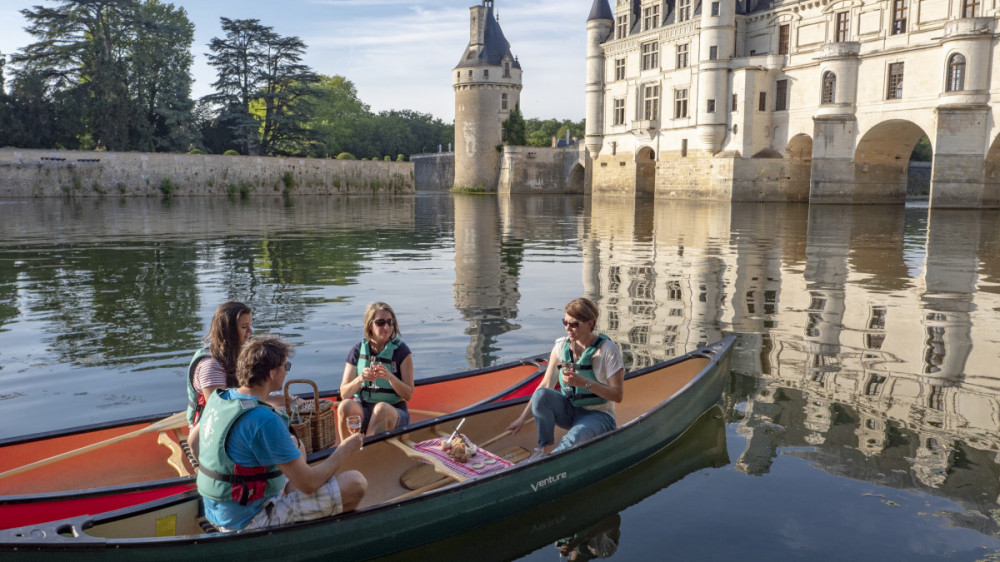 Canoe Company Chenonceau